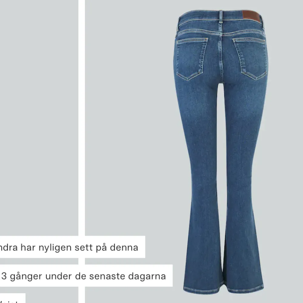 Säljer nu mina super fina mörkblåa lågmidjade bootcut jeans från bikbok. Säljer då de inte kommer till användning. Hör av dig om du har frågor eller vill ha fler bilder. De är i nyskick💓Köpte för 599 och säljer för 400kr💓💓. Jeans & Byxor.