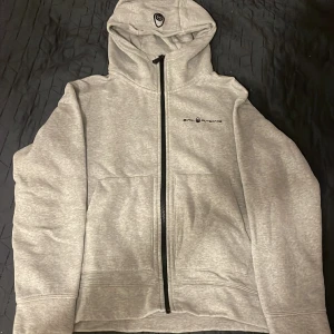 Sail racing kofta - - Fraktar samma dag som köper sker   - Pris kan diskuteras