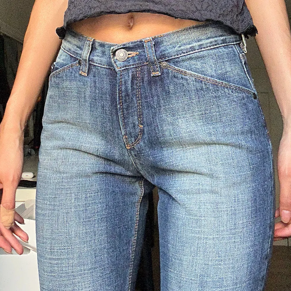 Jättefina Calvin Klein jeans i nyskick!❤️storlek uppskattas till 26/32. Jeans & Byxor.