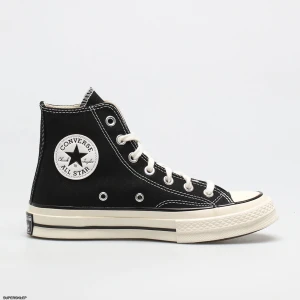 Converse  - Chuck Taylor converse i superfint skick💓Nypris är 1000 kr och säljer för 600💓