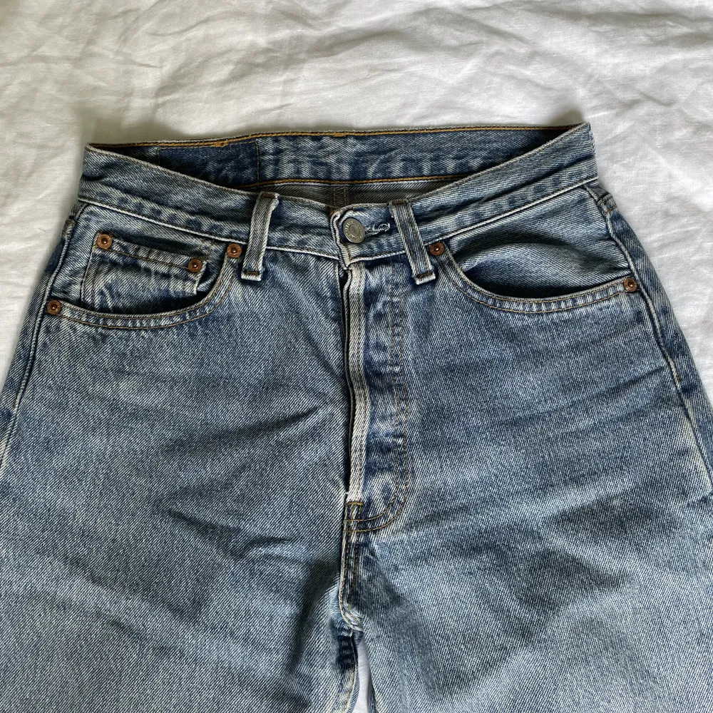 Ljusblå levis jeans. Model 501. Jeans & Byxor.