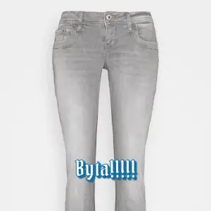 Nån som ett par ljusgråa ltb valerie jeans i storlek 25/32 som vill byta dom till ett par i storlek 25/30 ? Säljer inte!! Endast byte 
