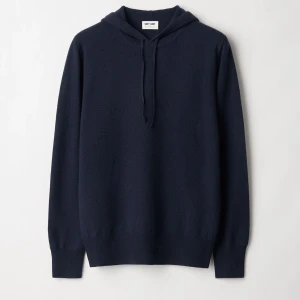 Soft goat - Säljer denna Hoodien från soft goat helt oanvänd, nypris 3295 