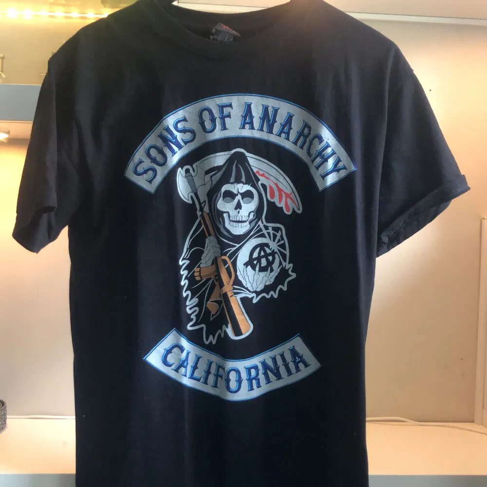 Sons of Anarchy T-shirt, tröjan är näst intill ny och inga tecken på användning. . T-shirts.