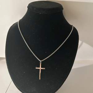 Kors halsband  Rostfritt stål 60 cm