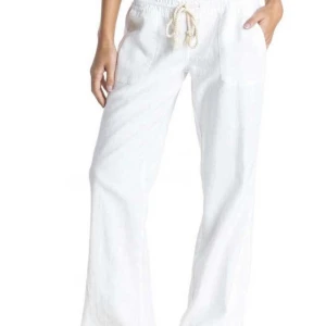 Roxy linnebyxor - Säljer dessa superfina linnebyxorna från Roxy, använda fåtal gånger