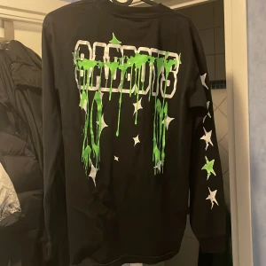 Sad Boys 2001 Sad World Agenda Fest Long Sleeve - Merch tröja från 2018 Har använts men är i gott skick 