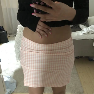 Kjol - Inte riktigt min stil så säljer vidare