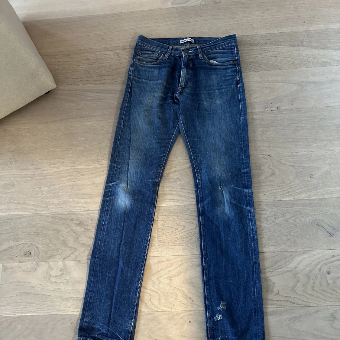 Blåa acne jeans - 90