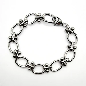 Handgjort armband  - Material- ●100% rostfritt stål. Nickel fri. Armbandslängd: 19cm. 