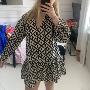 Klänning  - Super fin, skriv för mer info och bilder