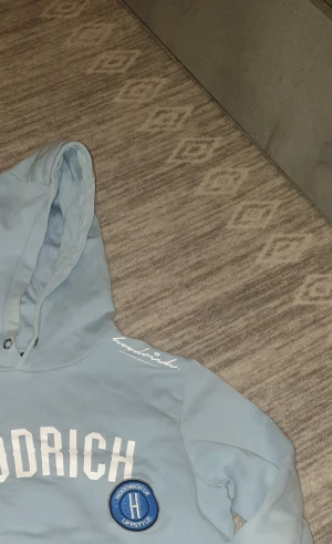 Hoodrich hoodie - Använd men som ny