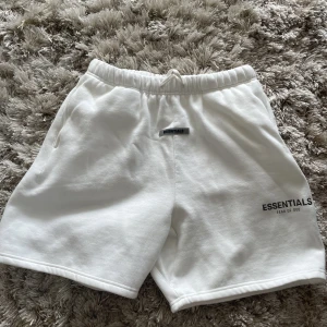 Essential Shorts - Good for summer, looks very good and has been used once. 
