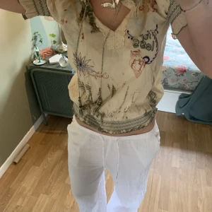 Blus - En blus från descual som är så fin men som inte kommer till användning