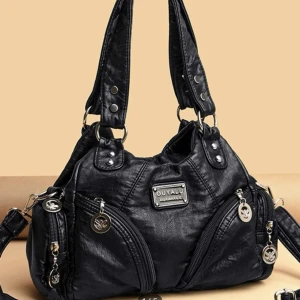 Svart väska - Svart väska köpt från shein, aldrig använd, 130 kr