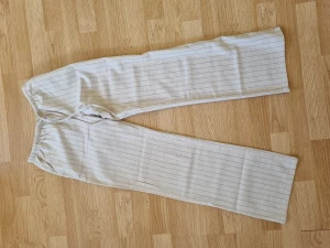 Linen pants - Almost brand new linen pants, bought at H&M, never been worn and are still in great condition. They are to small for me.