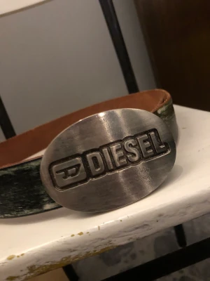 Diesel bälte  - Säljer ett Dieselbälte från när mamma var ung som tyvärr aldrig kommit till användning 