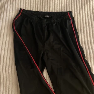 Svarta Rosa Tränings Byxor - gulliga sportiga byxor 