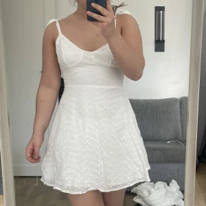 Studentklänning  - Fin studentklänning/sommarklänning 