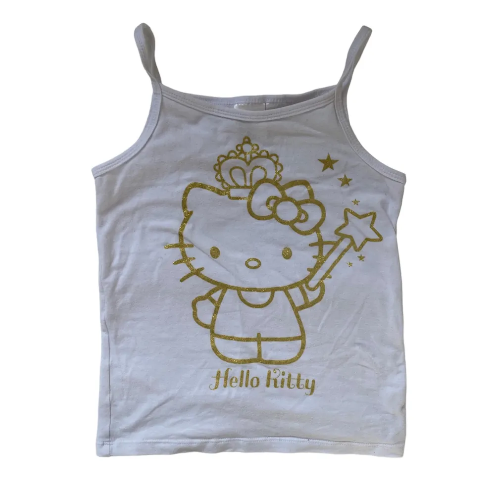 Super söt tank top med guldigt Hello Kitty tryck🕷️💋. T-shirts.