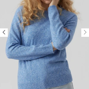 vero moda stickad tröja - jätte fin blå stickad tröja från vero moda! knappt använd. 