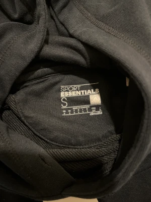 Addidas hoodie - Fint skick