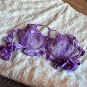 Hunkemöller  - Bh endast upp tvättad och provad s