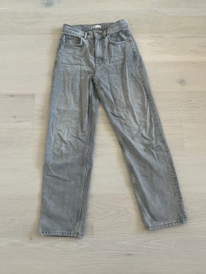 90s petite high waist jeans - Jätte fina jeans, har använts varsamt