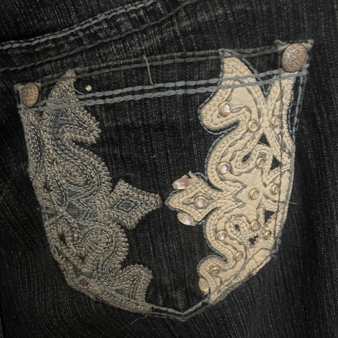 lågmidjade jeans