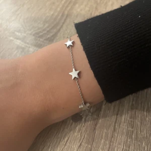 Edblad armband med stjärnor  - armband från Edblad ❤️ nypris 349kr 💋 inga defekter!! 