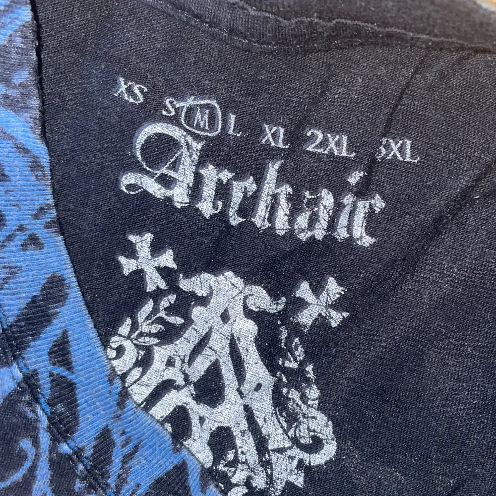 T-shirt Donna Archaic By Affliction – Cuore Strappato – Rosa – 100% Cotone