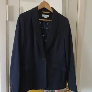 Lined Boden Blazer. Beautiful and New condition.