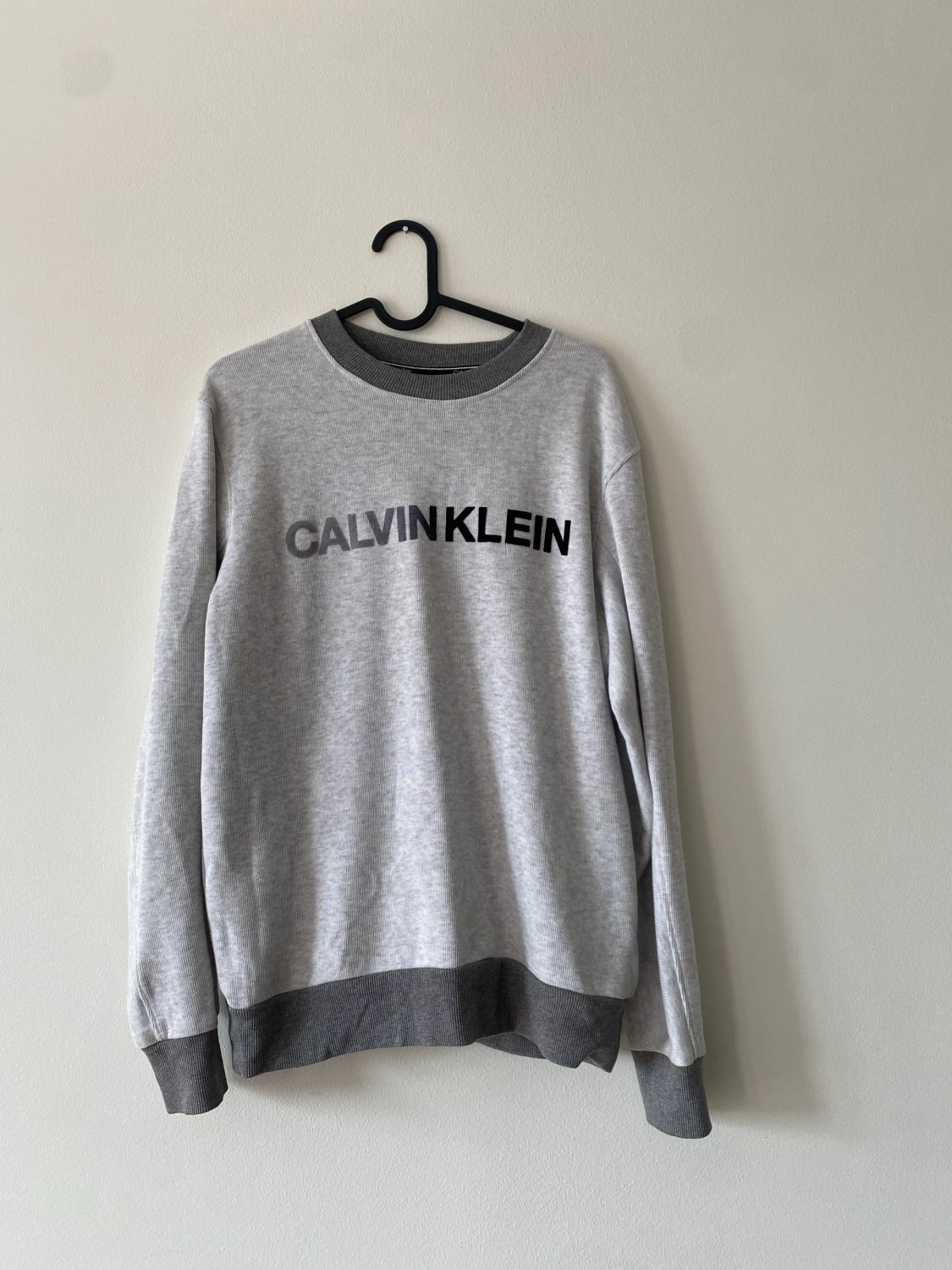 Calvin Klein sweatshirt 