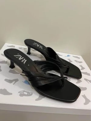 Sandaler  - nyskick oanvända 