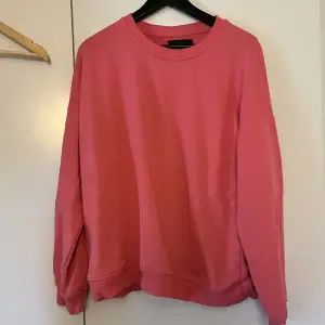 Rosa tröja från Lager157 