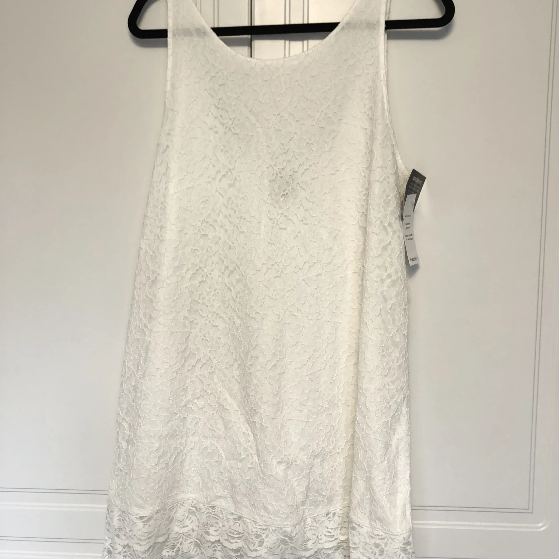 Vit spetsklänning