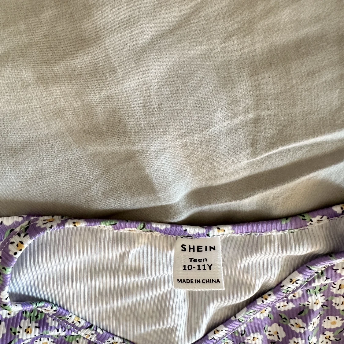 2 kortärmade toppar - 91