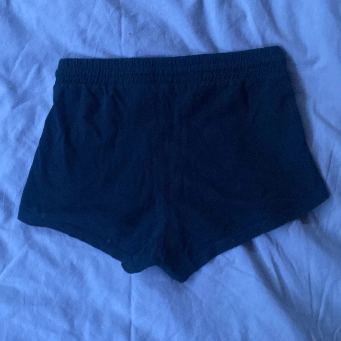 Svarta mjukis shorts  - 90