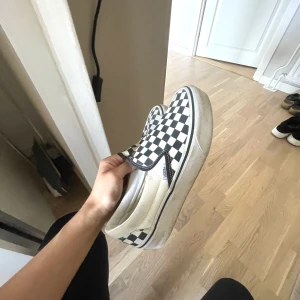 Vans platform - Jättefint skick, bara otväddade, väldigt sköna att gå i. Strl 39  Platform 