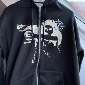 Vicinity hoodie - Storlek xs men är mer som en M/L