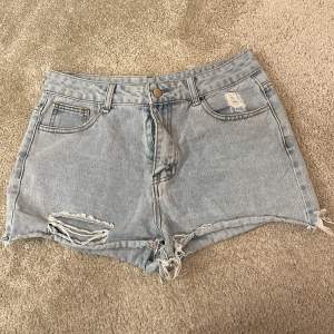 Jätte snygg high waisted shorts.