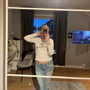 Långärmad med tryck - Långärmad från brandy melville, använd 2 gånger! Storlek ONESIZE men passar S/M🩷