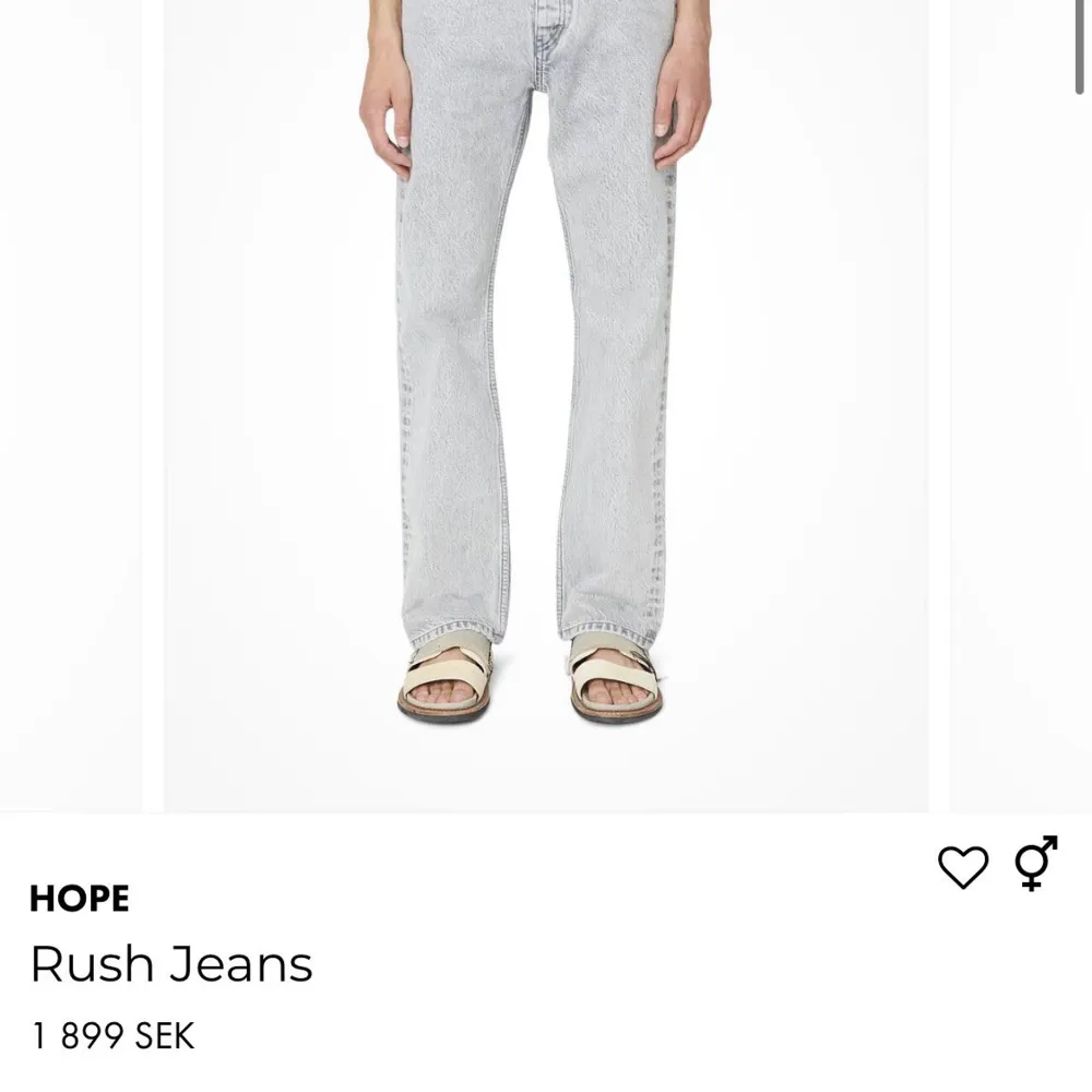 Säljer ett par byxor från hope som är i jätte bra skick, köpta i vintras. Dem säljs då dem är för stora. Jeans & Byxor.