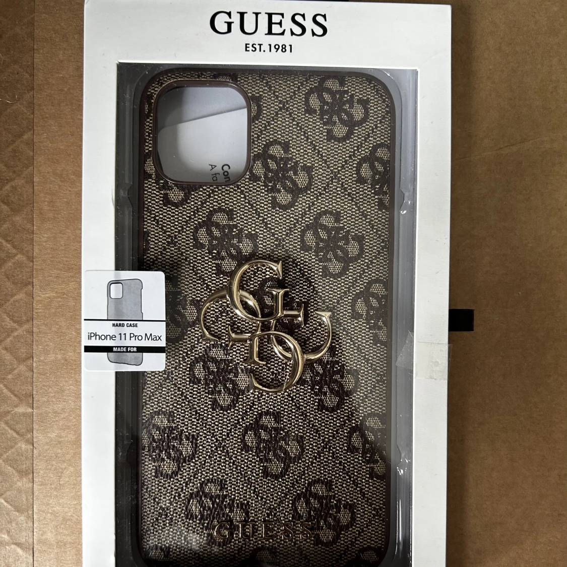 GUESS skal: iPhone 11 PRO Max  - 90