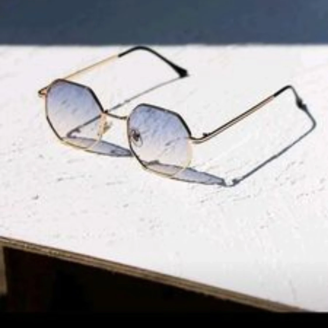 Oanvända Solglasögon - 90