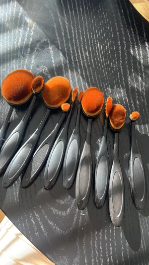 Sminkborstar - Oanvända   20kr/st 