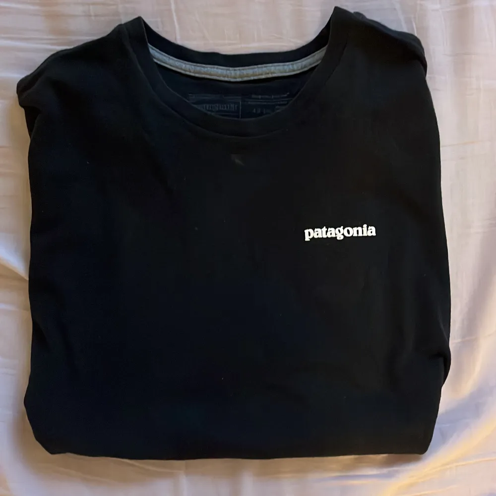 Svart Patagonia t-shirt . T-shirts.