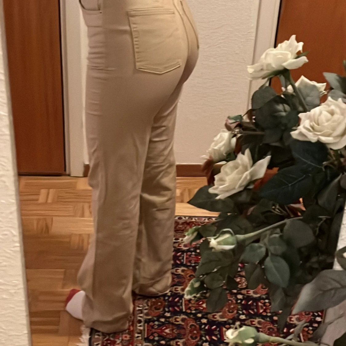högmidjade jeans - 90