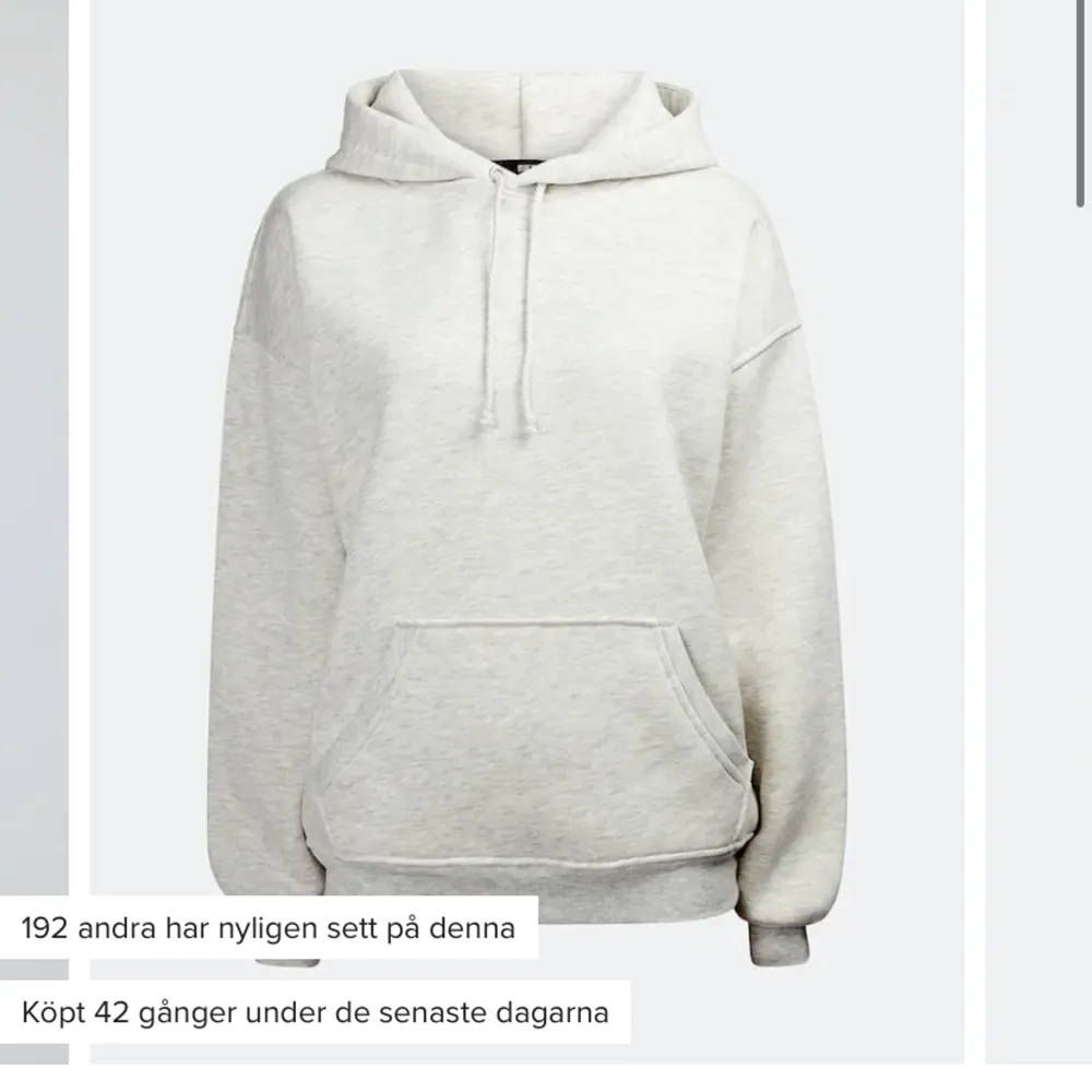 Säljer denna hoodien från bikbok! Knappt använd och i fint skick. Säljs för 150kr + frakt ❤️. Hoodies.