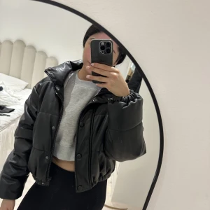 Zara jacka - Jacka från zara storlek 36